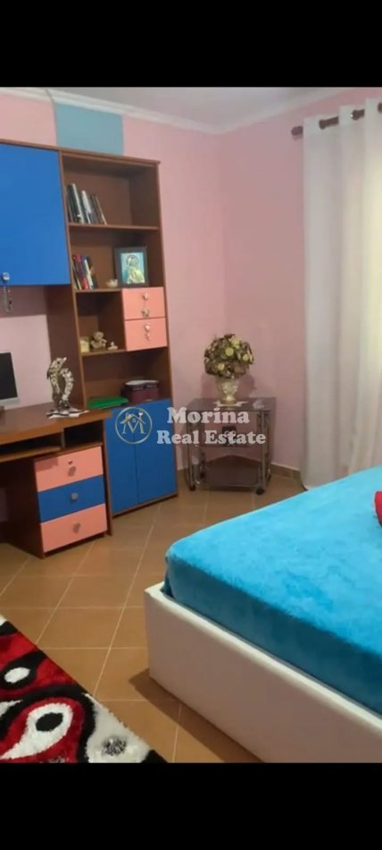 Tirane, jepet me qera apartament 3+1+Ballkon Kati 2, 120 m² 800 € (Selite)
