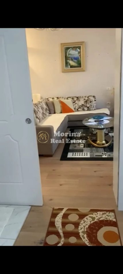 Tirane, jepet me qera apartament 3+1+Ballkon Kati 2, 120 m² 800 € (Selite)