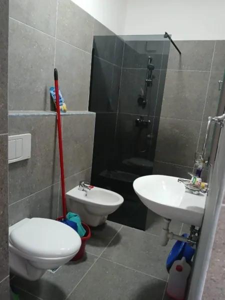 Tirane, jepet me qera apartament , 59 m² 400 € (Astir)