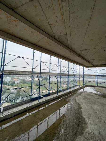 Tirane, shitet apartament 3+1+Ballkon Kati 5, 196 m² 489.000 € (Rruga Liqeni i Thate)