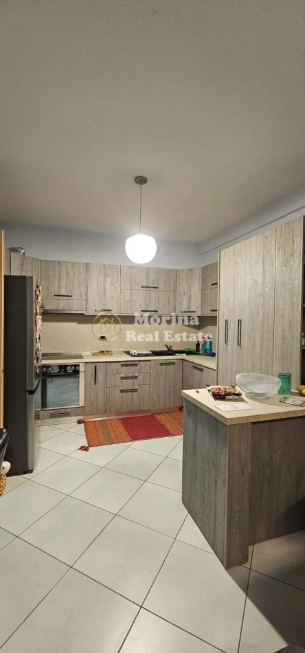 Tirane, jap me qera apartament 2+1 Kati 6, 90 m² 550 € (Astir)