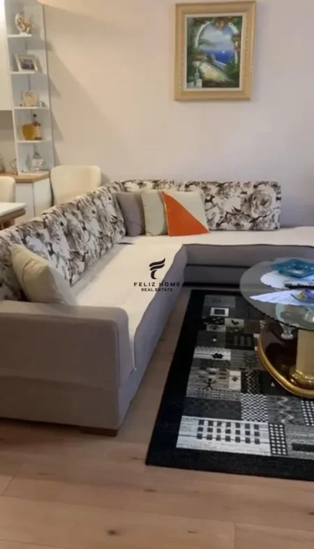 Tirane, jepet me qera apartament duplex 2+1+Aneks+Ballkon Kati 2, 120 m² 800 € (SELITE)