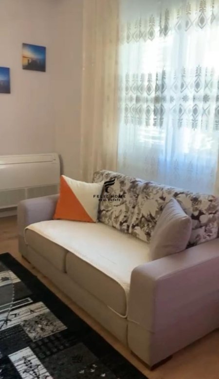 Tirane, jepet me qera apartament duplex 2+1+Aneks+Ballkon Kati 2, 120 m² 800 € (SELITE)