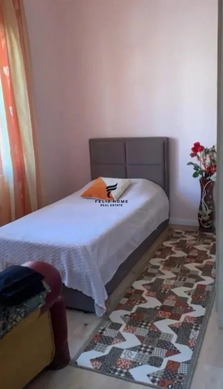 Tirane, jepet me qera apartament duplex 2+1+Aneks+Ballkon Kati 2, 120 m² 800 € (SELITE)