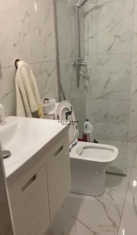 Tirane, jepet me qera apartament duplex 2+1+Aneks+Ballkon Kati 2, 120 m² 800 € (SELITE)