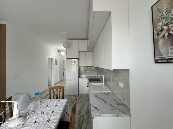 Tirane, jepet me qera apartament 2+1+Aneks+Ballkon Kati 6, 96 m² 750 € (Ish Fusha e Aviacionit)