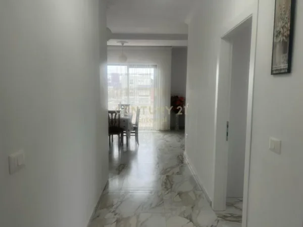 Tirane, jepet me qera apartament 2+1+Aneks+Ballkon Kati 6, 96 m² 750 € (Ish Fusha e Aviacionit)