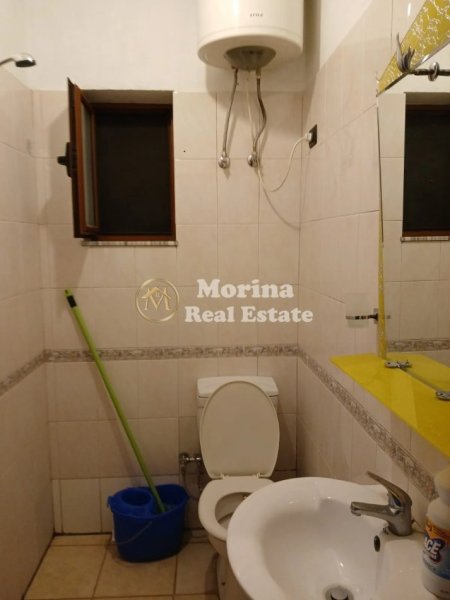 Tirane, jap me qera apartament 1+1 Kati 2, 50 m² 300 € (Qytet Studenti)