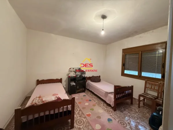 Vlore, shitet shtepi 2+1+Ballkon Kati 0, 219 m² 500.000 € (Rruga Petro Marko)