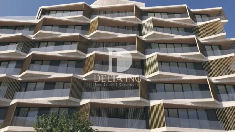 Tirane, shitet apartament 3+1 Kati 5, 195 m² 487.500 € (Liqeni Thatë, Tiranë)