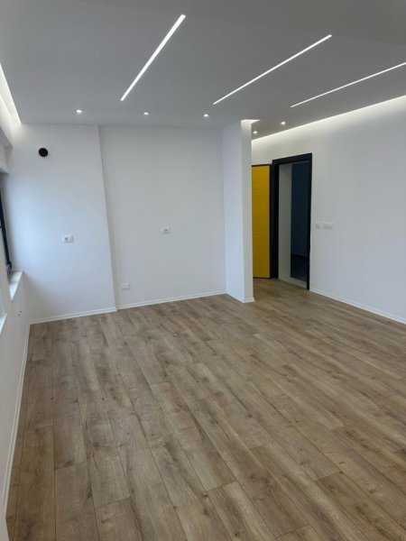 Tirane, shitet apartament 1+1+Aneks+Ballkon Kati 4, 65 m² 130.000 € (kodra e diellit)