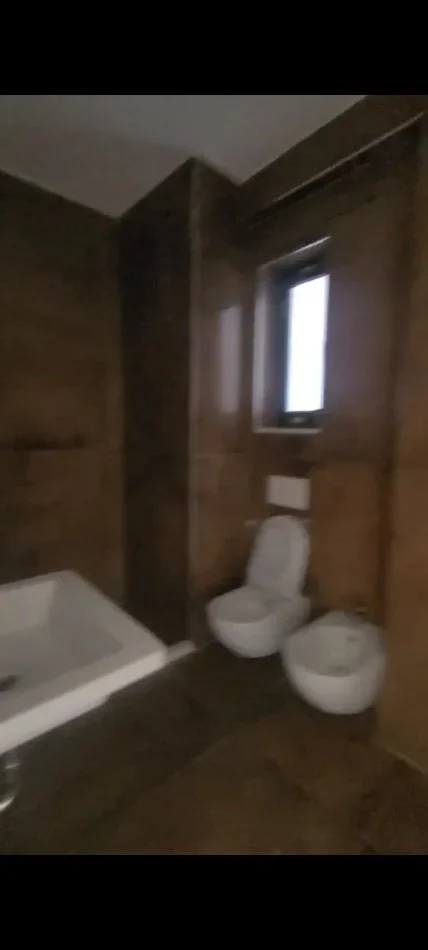 Tirane, shitet 2+1 Kati 3, 107 m² 290.000 € (Oxhaku)