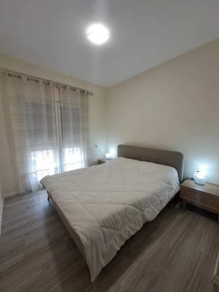 JEPET ME QERA APARTAMENT 2+1 PRANE VILA GOLD, RRUGA E DIBRES