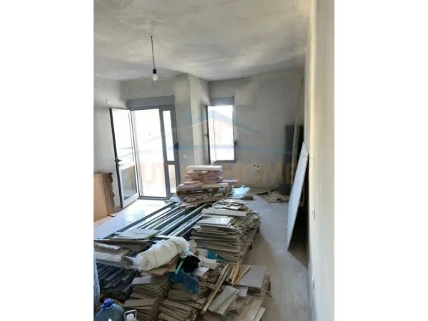Durres, shitet apartament 3+1 Kati 2, 220 m² 185.000 € (Tek Spitali Rajonal, Durres)
