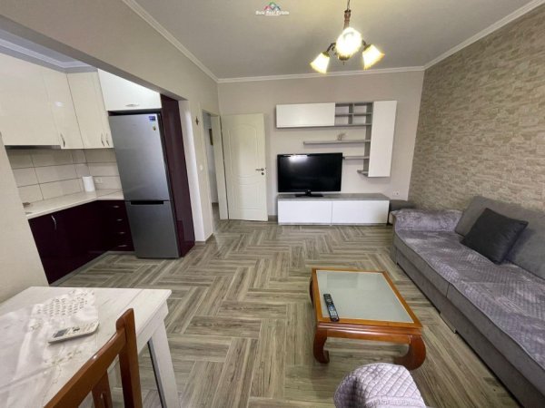 Tirane, jepet me qera apartament 2+1 Kati 2, 75 m² 500 € (bulevardi gjergj fishta)