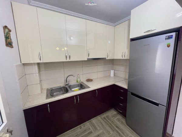 Tirane, jepet me qera apartament 2+1 Kati 2, 75 m² 500 € (bulevardi gjergj fishta)