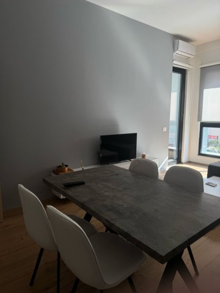 Tirane, jepet me qera apartament 1+1+Ballkon Kati 4, 75 m² 700 € ((Square 21 )21 dhjetori)