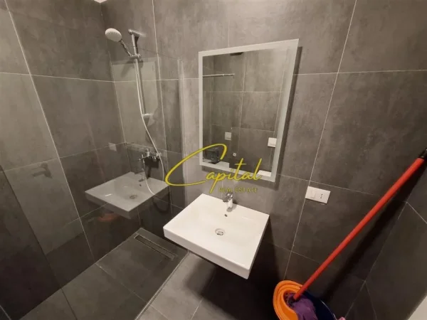 Tirane, jepet me qera apartament 1+1 Kati 6, 65 m² 600 € (KOMPLEKSI DELIJORGJI)