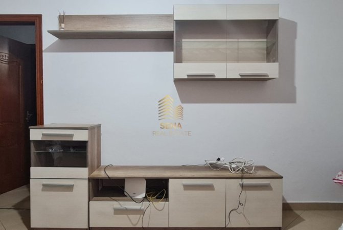 Tirane, jepet me qera apartament 3+1+Ballkon Kati 6, 130 m² 550 € (Rruga Myslym Keta)