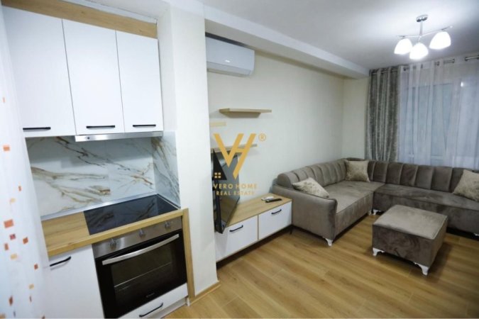 Tirane, jepet me qera apartament 1+1+Ballkon Kati 1, 65 m² 500 € (RRUGA MARGARITA TUTULANI)