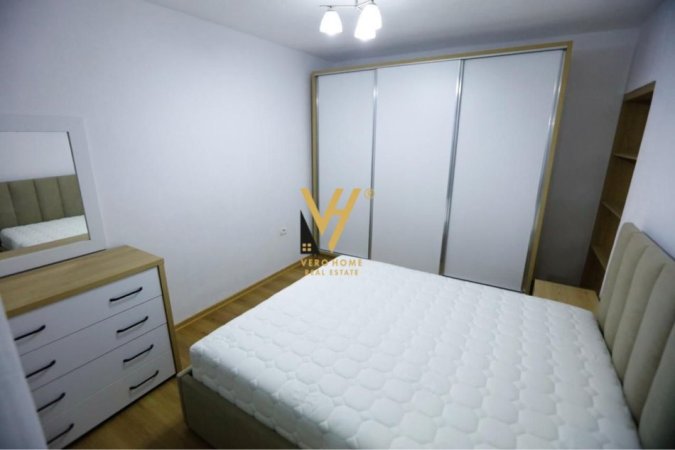 Tirane, jepet me qera apartament 1+1+Ballkon Kati 1, 65 m² 500 € (RRUGA MARGARITA TUTULANI)