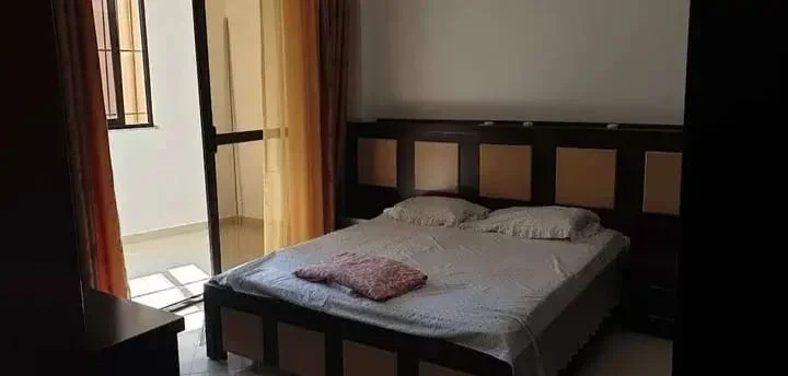 Tirane, jepet me qera apartament 2+1 Kati 4, 120 m² 450 € (Ali Dem)