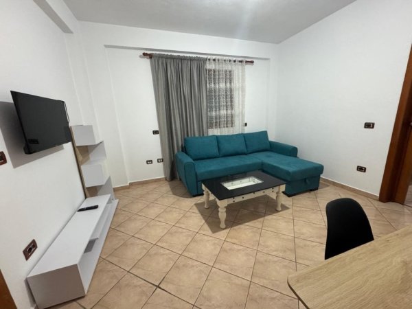Durres, jepet me qera apartament 1+1+Ballkon Kati 2, 60 m² 23000 leke  (Afer Market Rames)