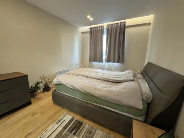 Tirane, shitet apartament 2+1+Aneks+Ballkon Kati 3, 93 m² 265.000 € (Neom110108)