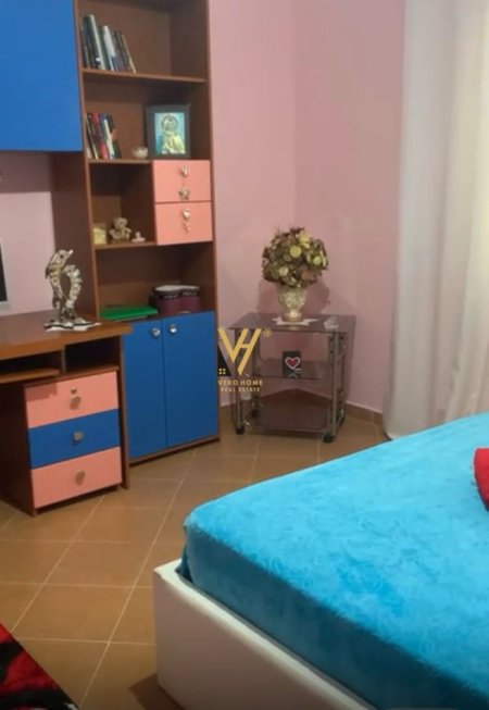 Tirane, jepet me qera apartament duplex Dublex Kati 1, 120 m² 800 € (SELITE)