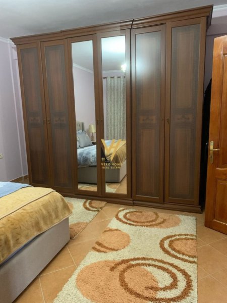 Tirane, jepet me qera apartament duplex Dublex Kati 1, 120 m² 800 € (SELITE)
