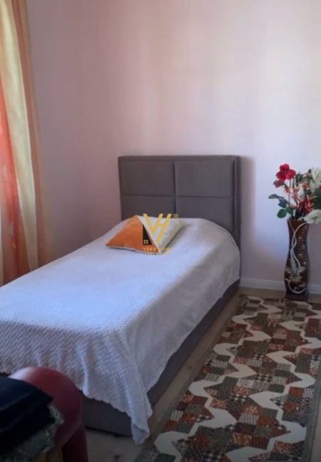Tirane, jepet me qera apartament duplex Dublex Kati 1, 120 m² 800 € (SELITE)