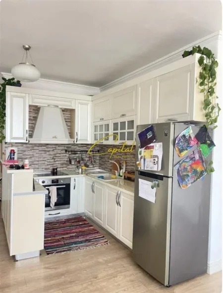 Tirane, jepet me qera apartament 2+1 Kati 6, 110 m² 600 € (RRUGA E DIBRES)