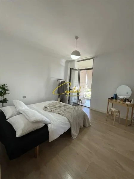 Tirane, jepet me qera apartament 2+1 Kati 6, 110 m² 600 € (RRUGA E DIBRES)