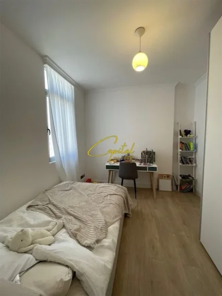Tirane, jepet me qera apartament 2+1 Kati 6, 110 m² 600 € (RRUGA E DIBRES)