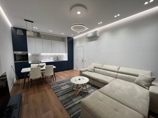 Tirane, jap me qera apartament 1+1+Ballkon Kati 6, 67 m² 800 € (KOMPLEKSI SQUARE 21)