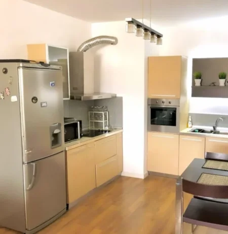 Tirane, shitet apartament 2+1 Kati 8, 123 m² 289.000 € (Komuna e parisit)