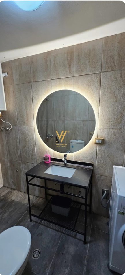 Tirane, jepet me qera garsonier 1+1 Kati 0, 38 m² 350 € (YZBERISHT)