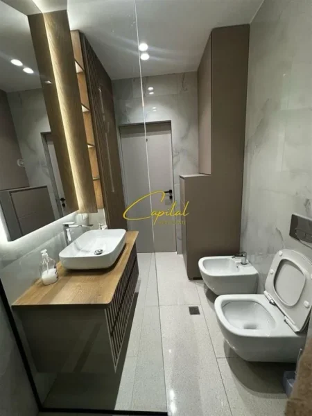 Tirane, jepet me qera apartament 2+1 Kati 2, 80 m² 850 € (DON BOSKO)
