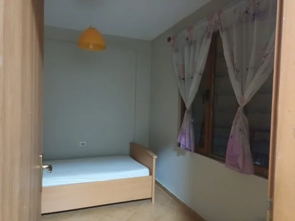 Tirane, jepet me qera apartament 2+1 Kati 9, 90 m² 400 € (Yzberisht)