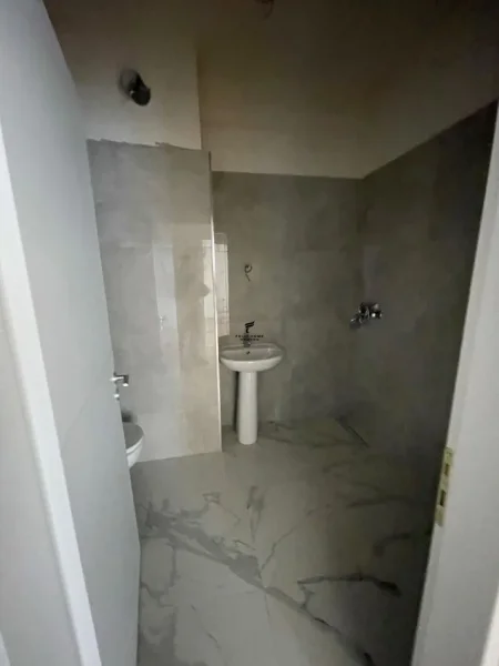 Tirane, shitet apartament 2+1+Ballkon Kati 3, 90 m² 135.000 € (ASTIR)