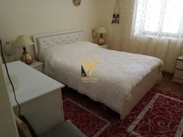 Elbasan, shitet apartament 3+1+Ballkon Kati 0, 200 m² 120.000 € (ELBASAN)