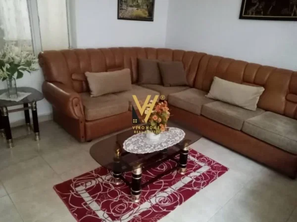 Elbasan, shitet apartament 3+1+Ballkon Kati 0, 200 m² 120.000 € (ELBASAN)