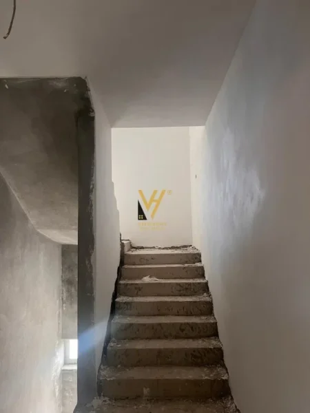 Pogradec, shitet Vile 3 Katshe Kati 0, 575 m² 850.000 € (POGRADEC)