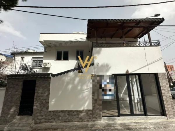 Tirane, shitet Vile 3+1+Ballkon Kati 0, 180 m² 230.000 € (PORCELAN)