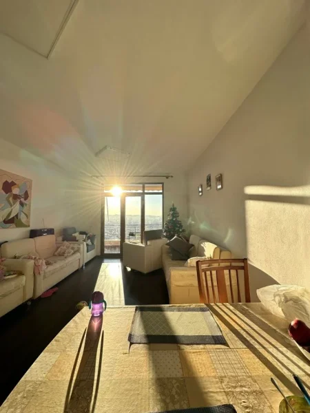 Tirane, jepet me qera apartament 2+1 Kati 3, 110 m² 450 € (Fresk)