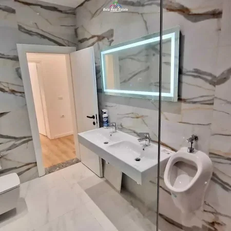 Tirane, jepet me qera zyre Kati 2, 120 m² 900 € (mine peza)