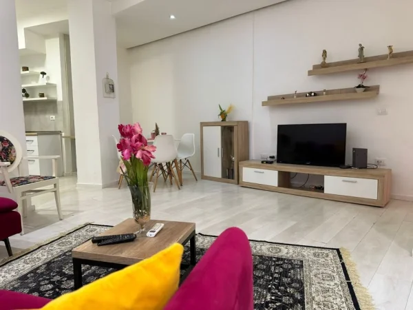 Tirane, shitet apartament 2+1+Aneks Kati 1, 101.3m² 168.001 € (Liqeni i thate Rruga peti)