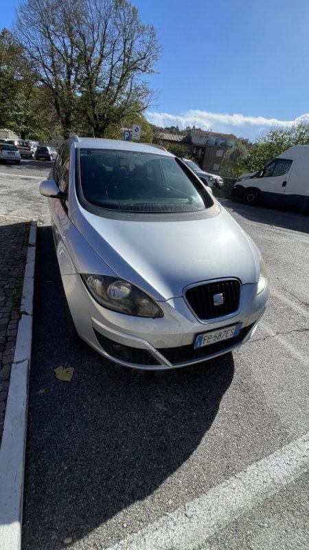 Shes makine Seat Altea XL Nafte, gri metalizato manuale Kondicioner 287.000 km 2.800 €