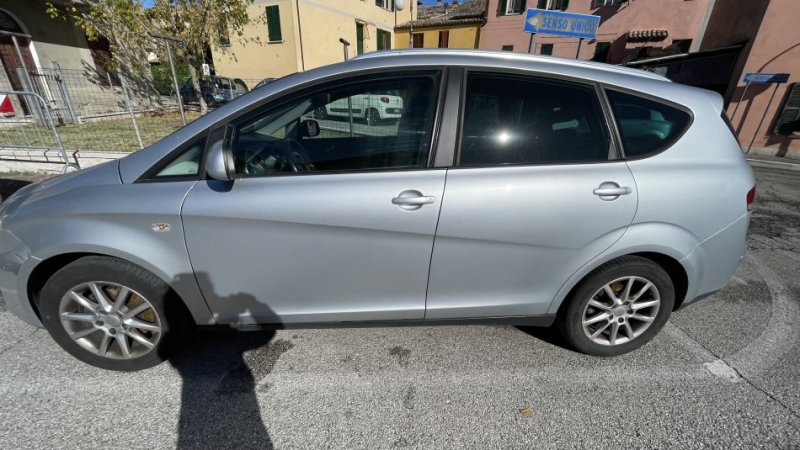 Shes makine Seat Altea XL Nafte, gri metalizato manuale Kondicioner 287.000 km 2.800 €