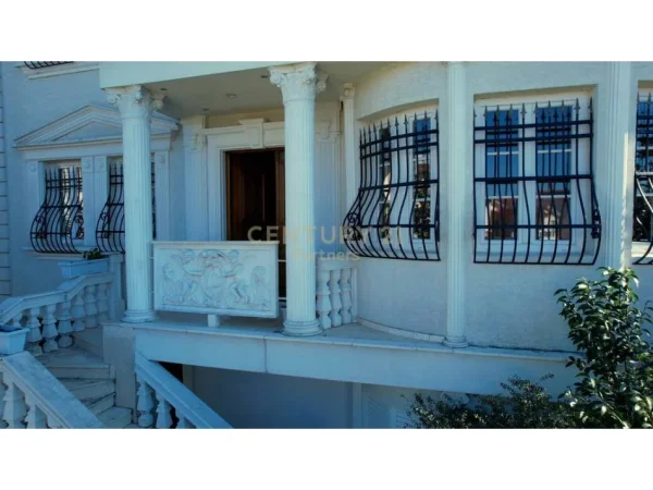 Tirane, shes Vile 3 Katshe Kati 4, 1.000 m² 900.000 € (Unaza e Madhe)